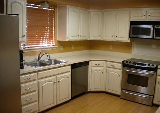 4th image of 6701 Smoketree Dr