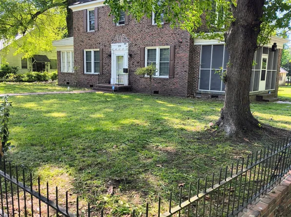 (undisclosed Address), Enfield, NC 27823