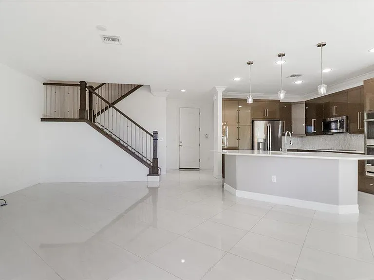 10098 Akenside Dr — Photo 22