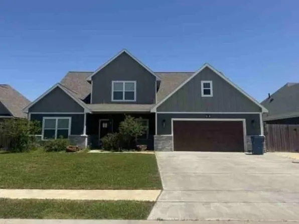 16 Greystone Ct, Angleton, TX 77515