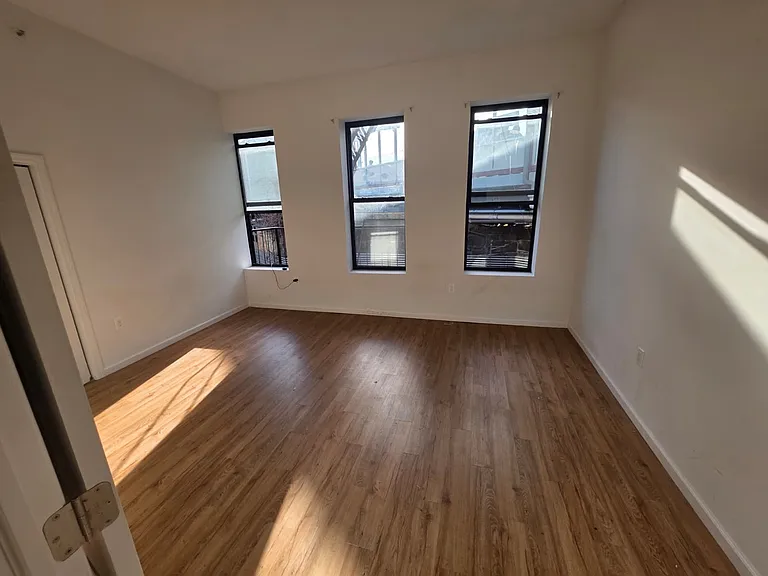 210 Broad St #6 — Photo 6