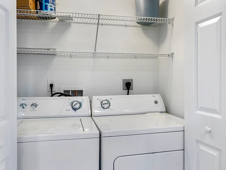 610 Clematis St #418 — Photo 4