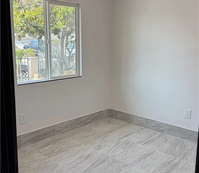2445 E Phyllis St — Photo 7