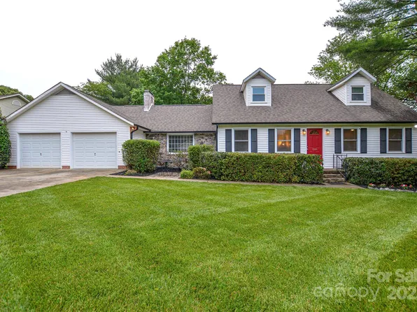 1506 Cameron Dr, Statesville, NC 28625