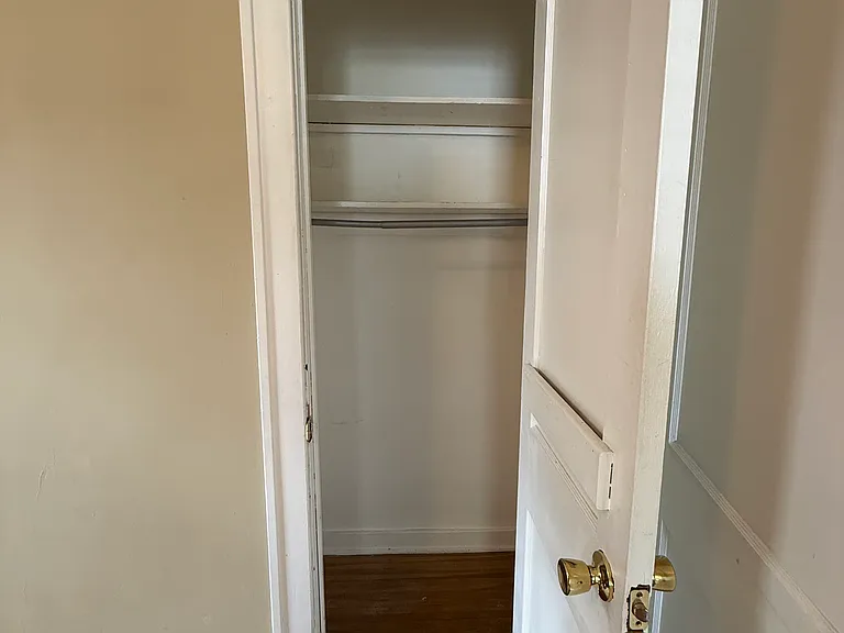 1911 Roanoke Ave #4 — Photo 23