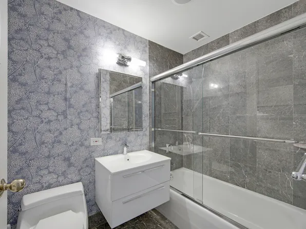 201 East 80th Street image 12 of 20