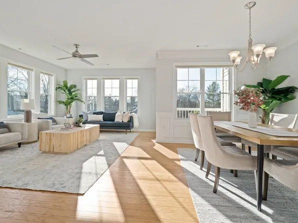 1206 Pennington Dr #1206, Walpole, MA 02081