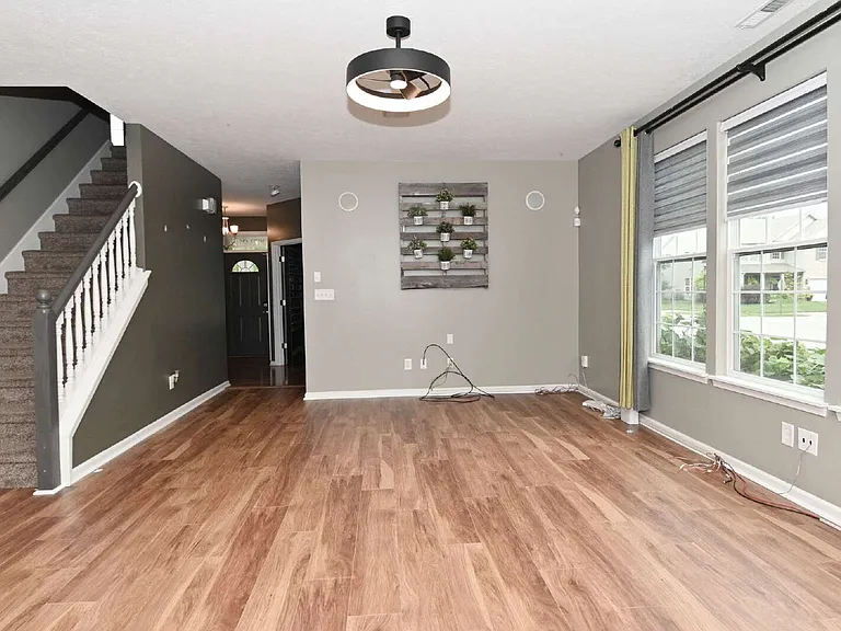 8405 Swift Ct — Photo 12