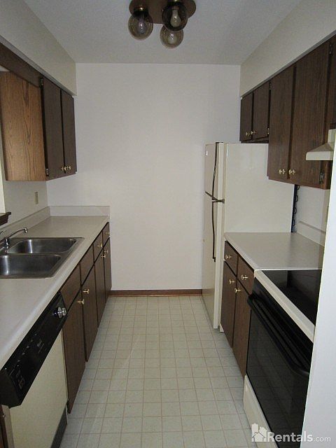 2nd image of 6701 Park Edge Dr APT B