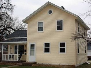 902 Riverside St, Janesville, WI 53548