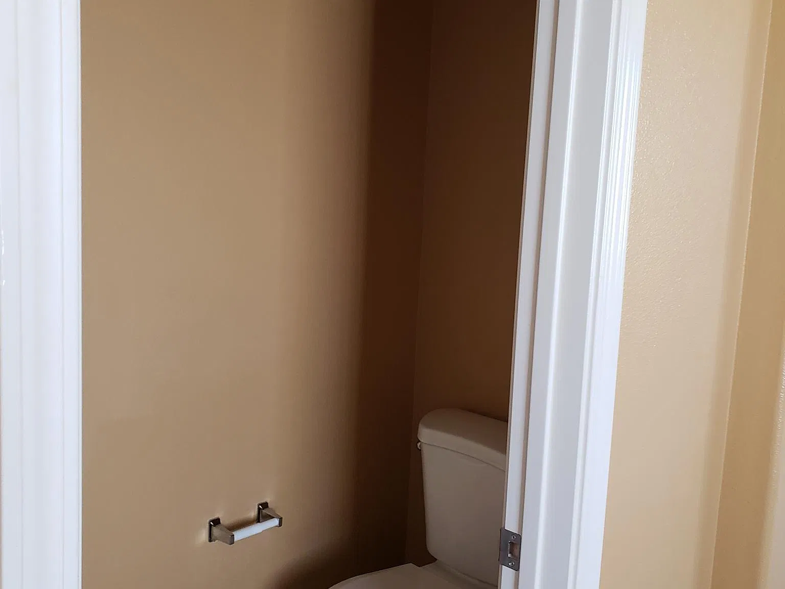 4 bed, 2816 sqft, $5,000 — Photo 3