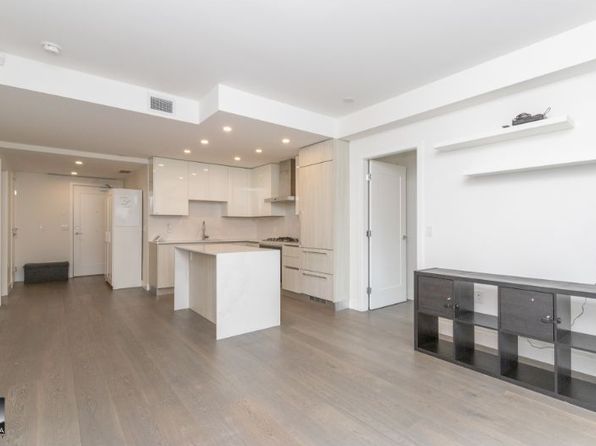 2 bedroom rental in Vancouver — photo 13