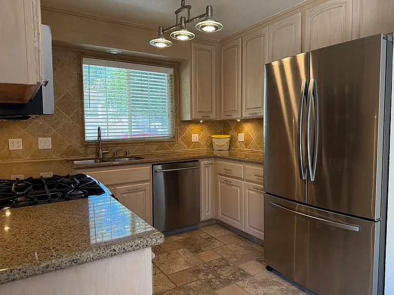 1003 Live Oak Ter — Photo 6