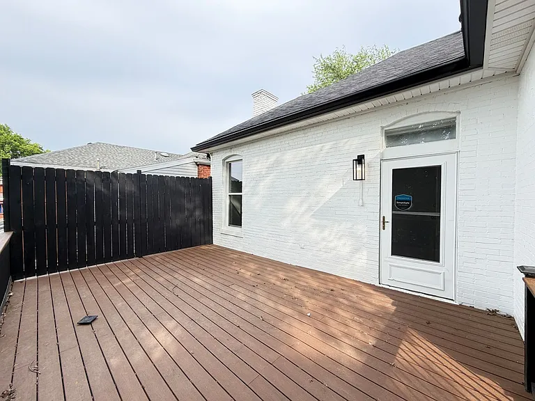 3830 Southern Pkwy — Photo 37