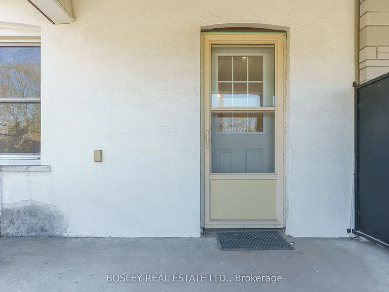 210 Westmount Ave #1 — Photo 41