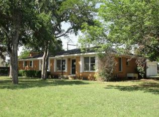 401 Santa Fe Dr, Woodway, TX 76712