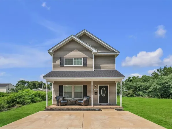304 Duke St, Suffolk, VA 23434