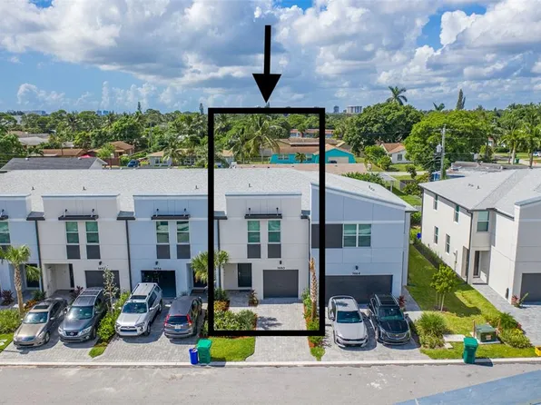 1660 Lindley St, Mangonia Park, FL 33407