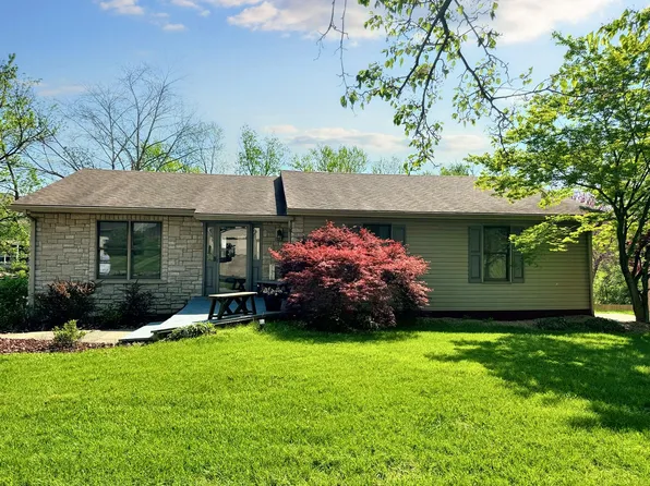 1136 Chinoe Rd, Lexington, KY 40502