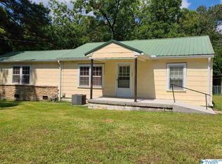 631 Marina Rd, Guntersville, AL 35976