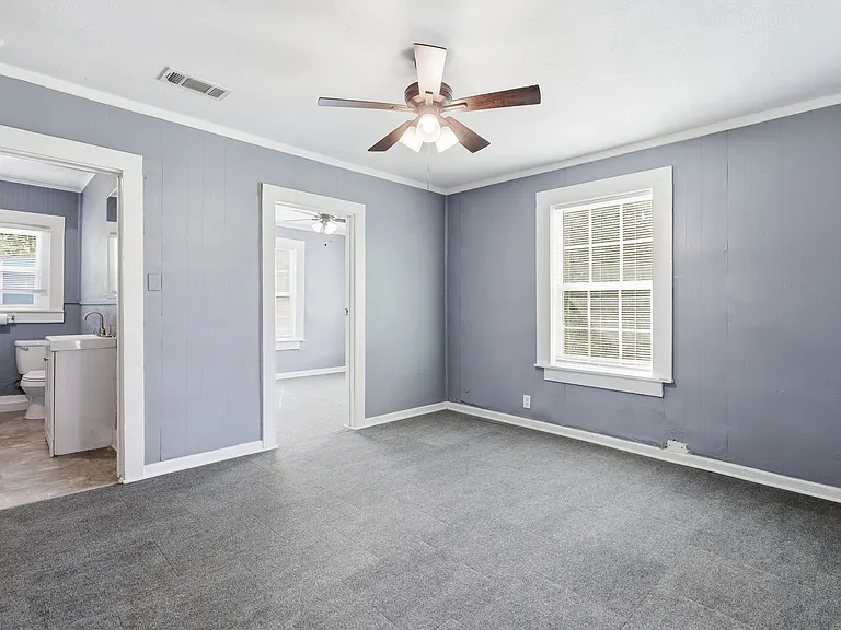 808 Mill St — Photo 3