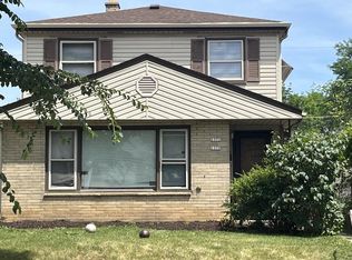 2370 S 74th St #2372, Milwaukee, WI 53219