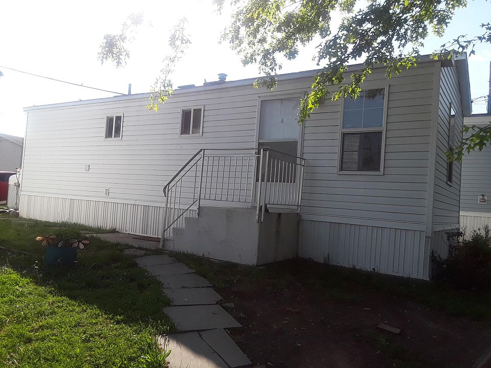 2nd image of 1942 Central Ave #27