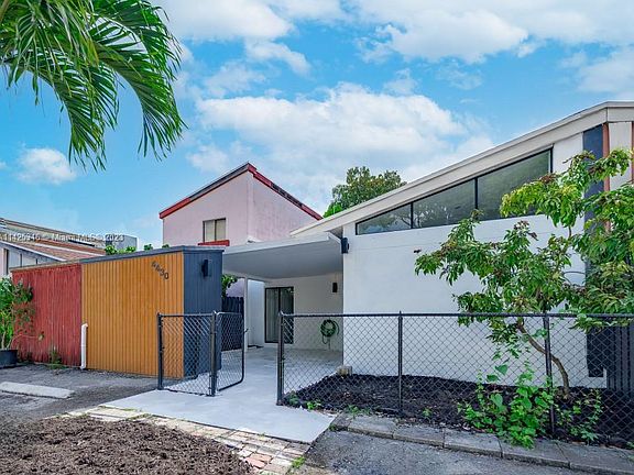 4th image of 4430 NW 185th St #1