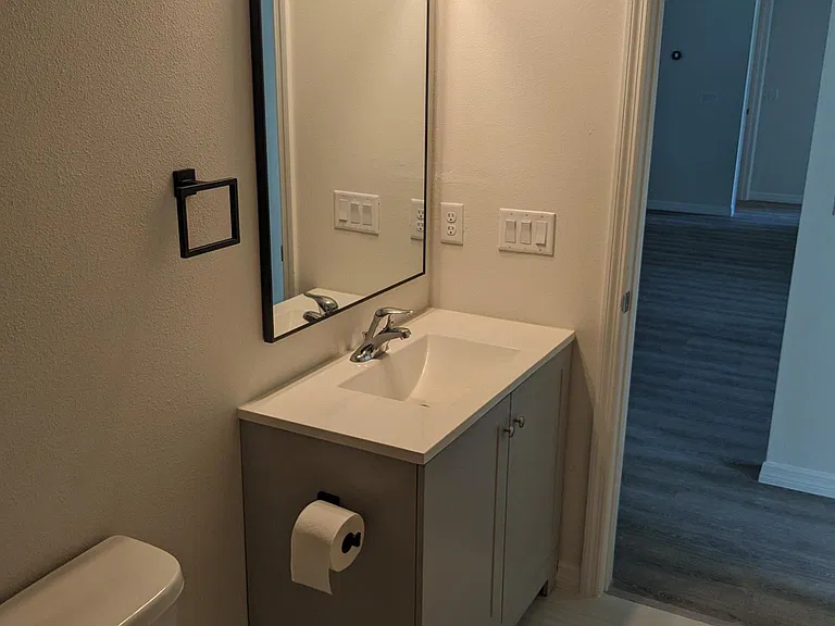 2nd Bathroom