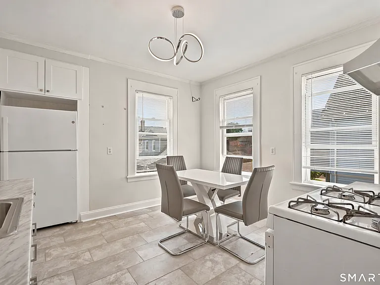 97-99 Fairview Ave #2 — Photo 12