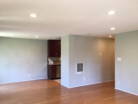 2nd image of 1170 Foster City Blvd APT 115