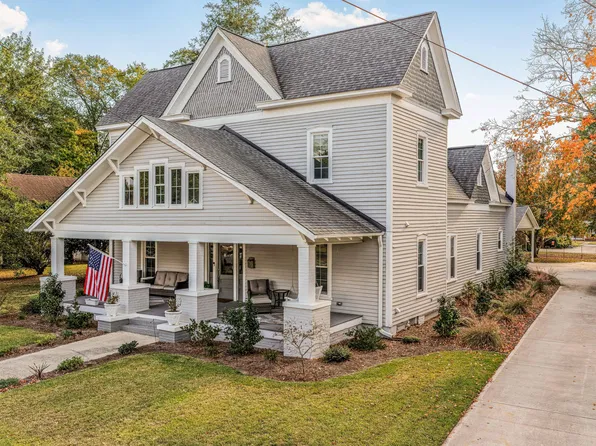 313 W Main St, Benson, NC 27504