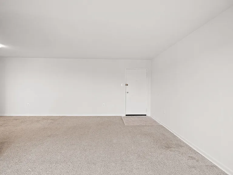 2512 Queens Chapel Rd #203 — Photo 9