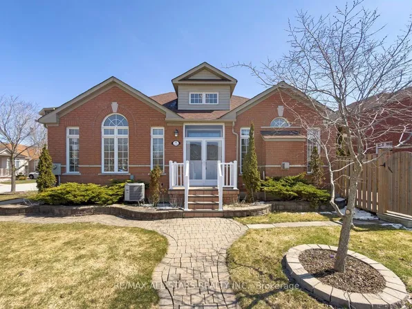 142 Saffron St, Markham, ON L6E 1M3