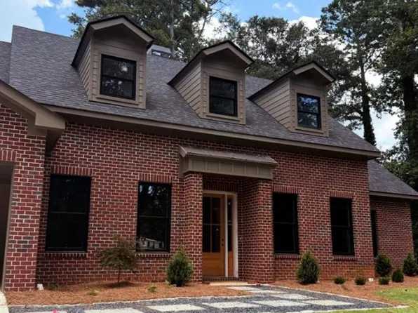 111 Sunset Blvd, Carrollton, GA 30117