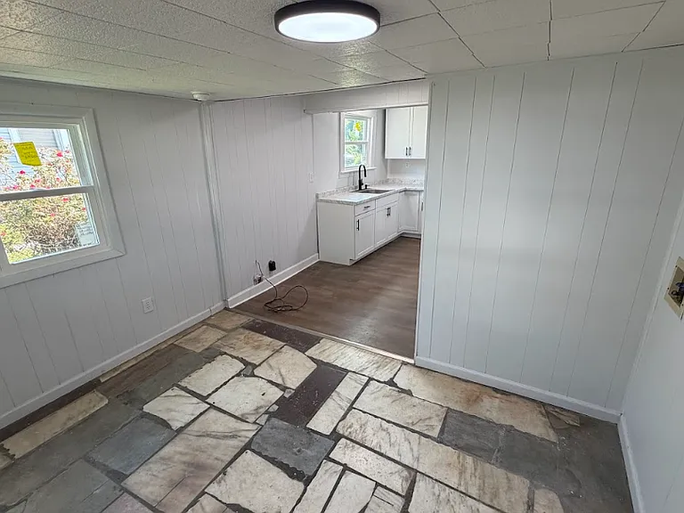 1003 Afton St — Photo 6