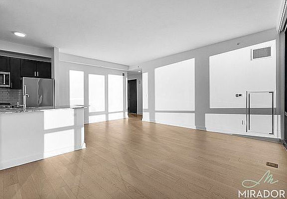 4th image of 21 S End Ave #4604