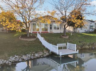 328 Legacy Ct, Grayslake, IL 60030