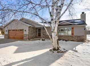 501 River Bluff DRIVE, Manitowoc, WI 54220