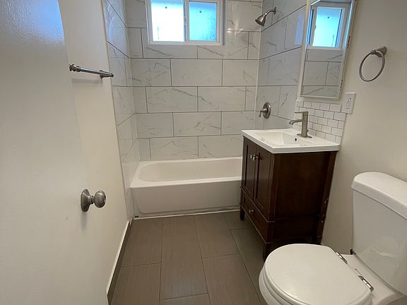 4th image of 3429 1/2 Maxson Rd APT B