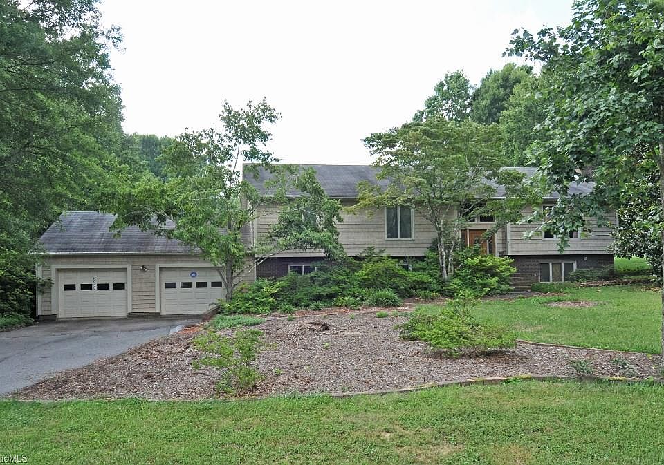 2nd image of 5930 Caradco Rd