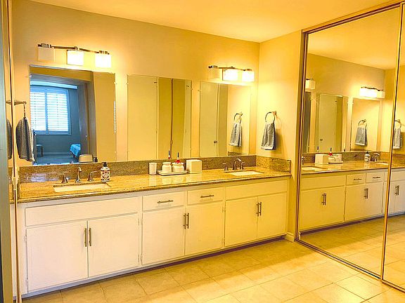 5th image of 5301 Balboa Blvd Unit F4