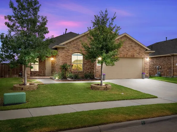 461 Creek Terrace Dr, Saginaw, TX 76131