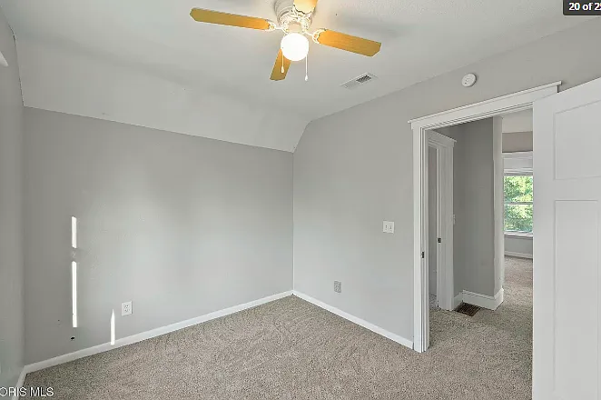1219 Colburn St — Photo 20