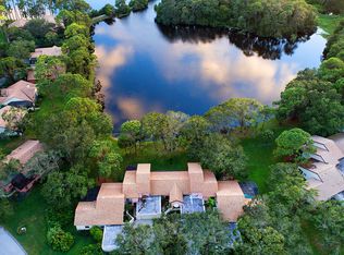 4562 Ascot Cir, Sarasota, FL 34235
