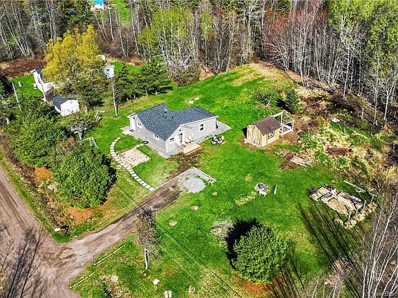 2nd image of 27 Beckwith Rd