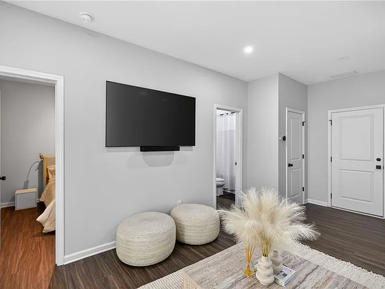 1445 Creekside Cir NW — Photo 30