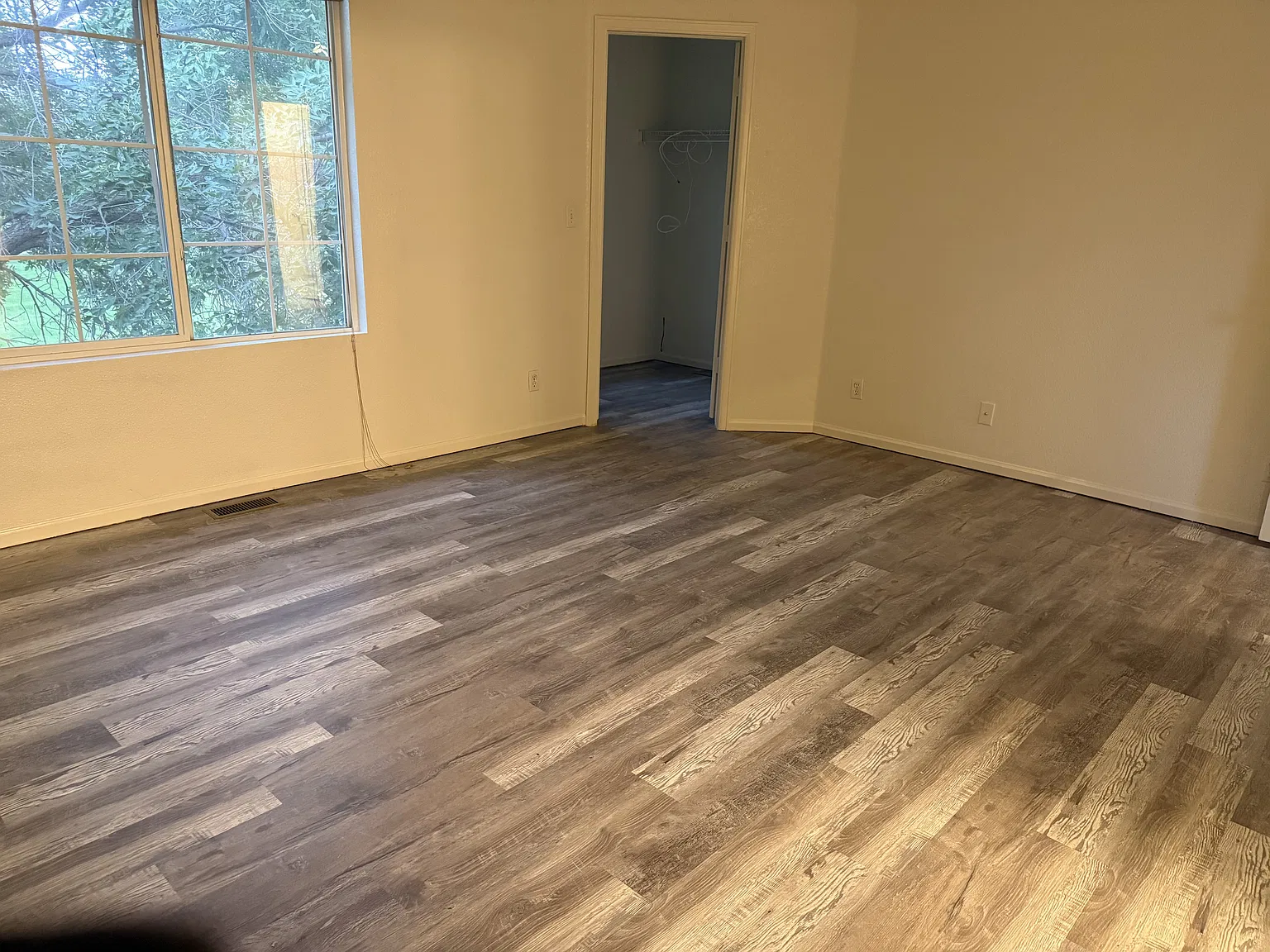 4 bed, 1500 sqft, $2,400 — Photo 3