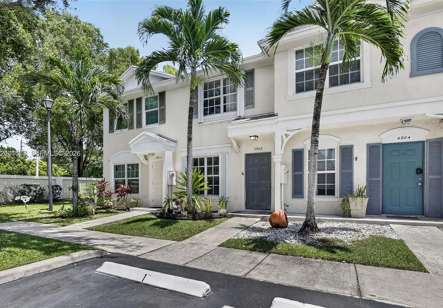 Banyan Oakridge Commercia — Photo 2