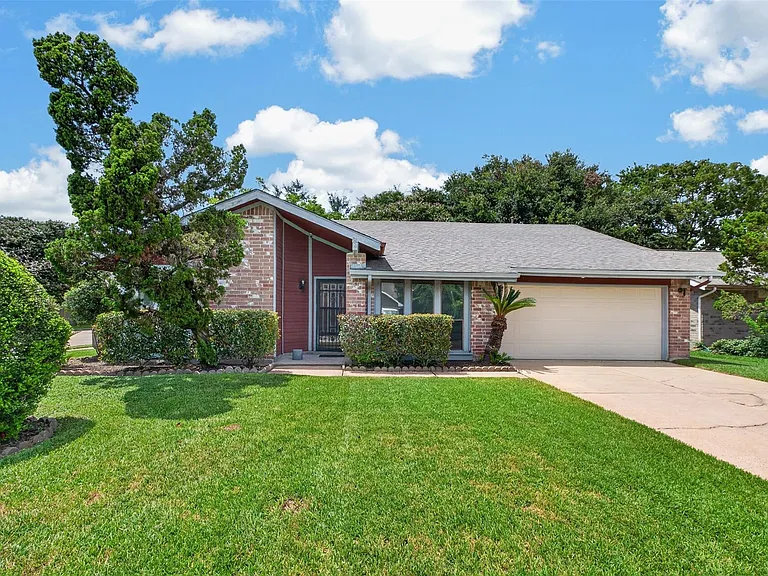 14338 Royal Hill Dr — Photo 1